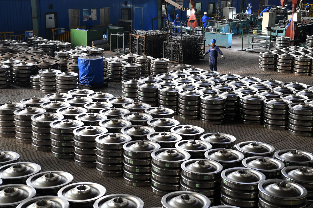 这是位于安徽省马鞍山市的中国宝武集团马钢轨交材料科技有限公司数字车轮智慧工厂（2022年11月8日摄）。新华社记者 刘军喜 摄