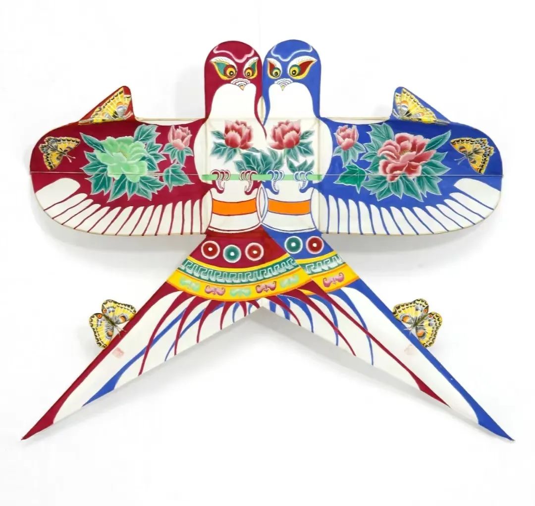 北京扎燕风筝具有拟人化的特点,其家族成员有肥燕,瘦燕,比翼燕,半瘦燕